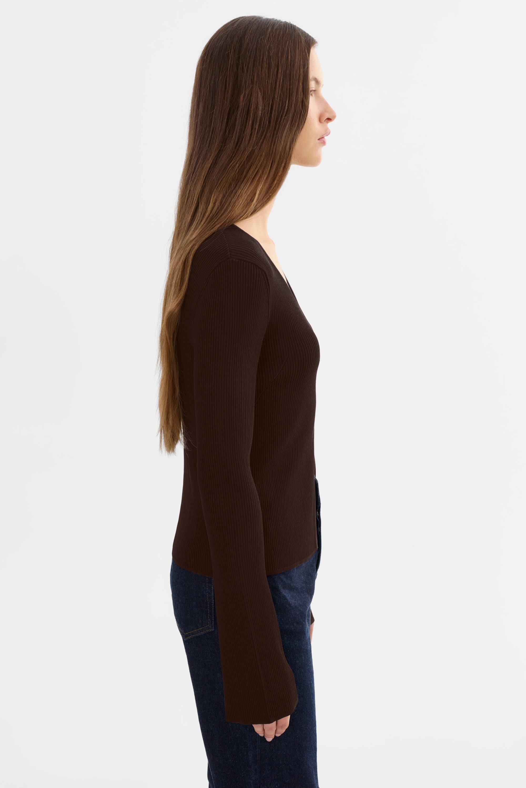 LEO BOUTIQUE | Aracelli V-Neck Top | Dark Brown LAMARQUE