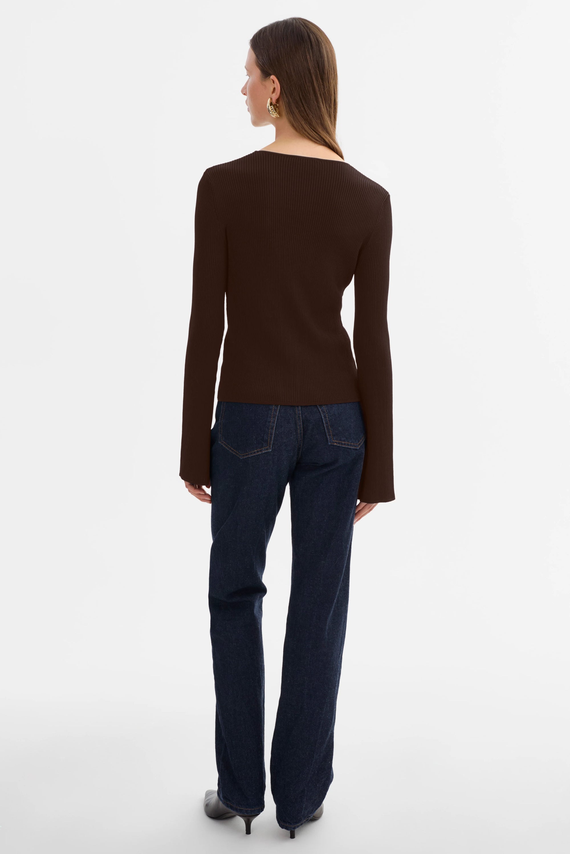 LEO BOUTIQUE | Aracelli V-Neck Top | Dark Brown LAMARQUE