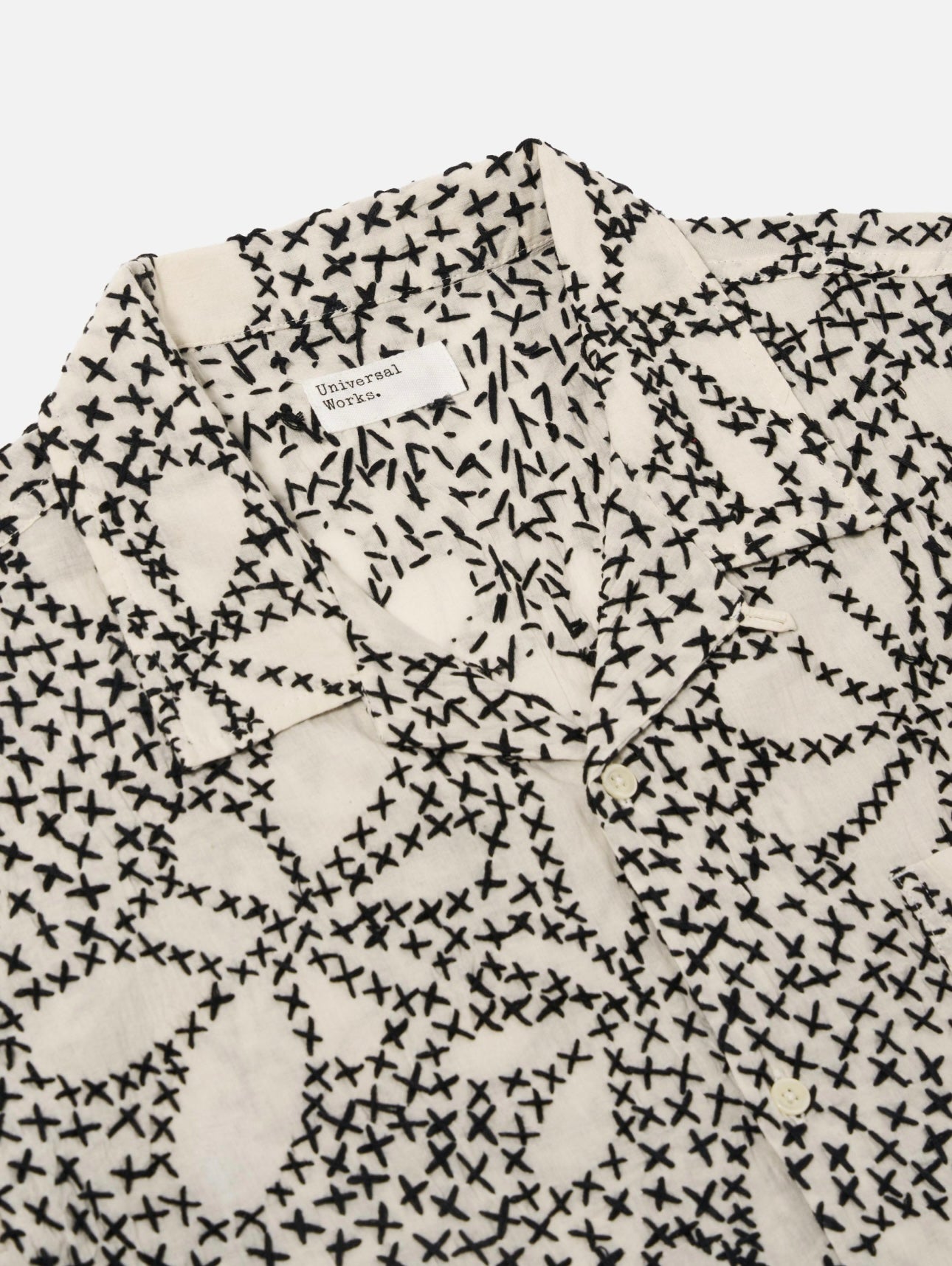 UNIVERSAL WORKS Road Shirt | Ecru/Black LEO BOUTIQUE