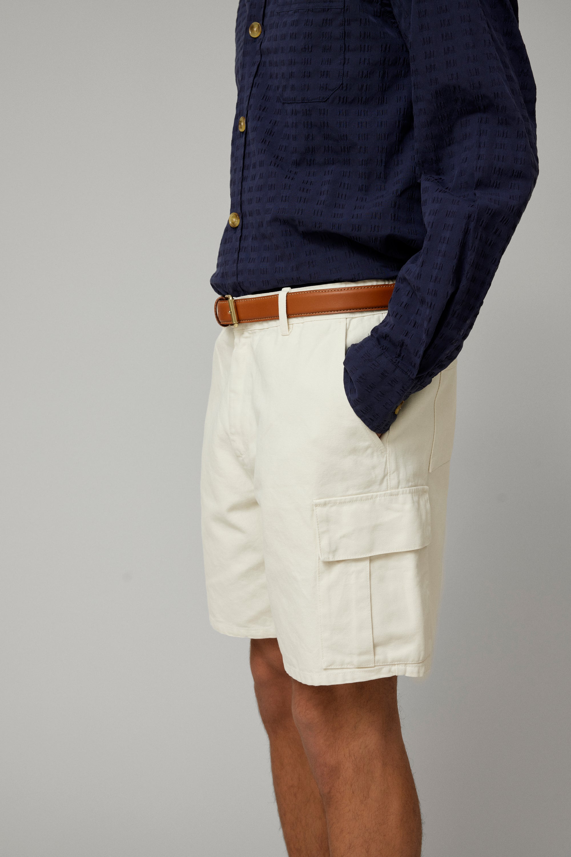 FORET Clay Cargo Shorts Cloud LEO BOUTIQUE