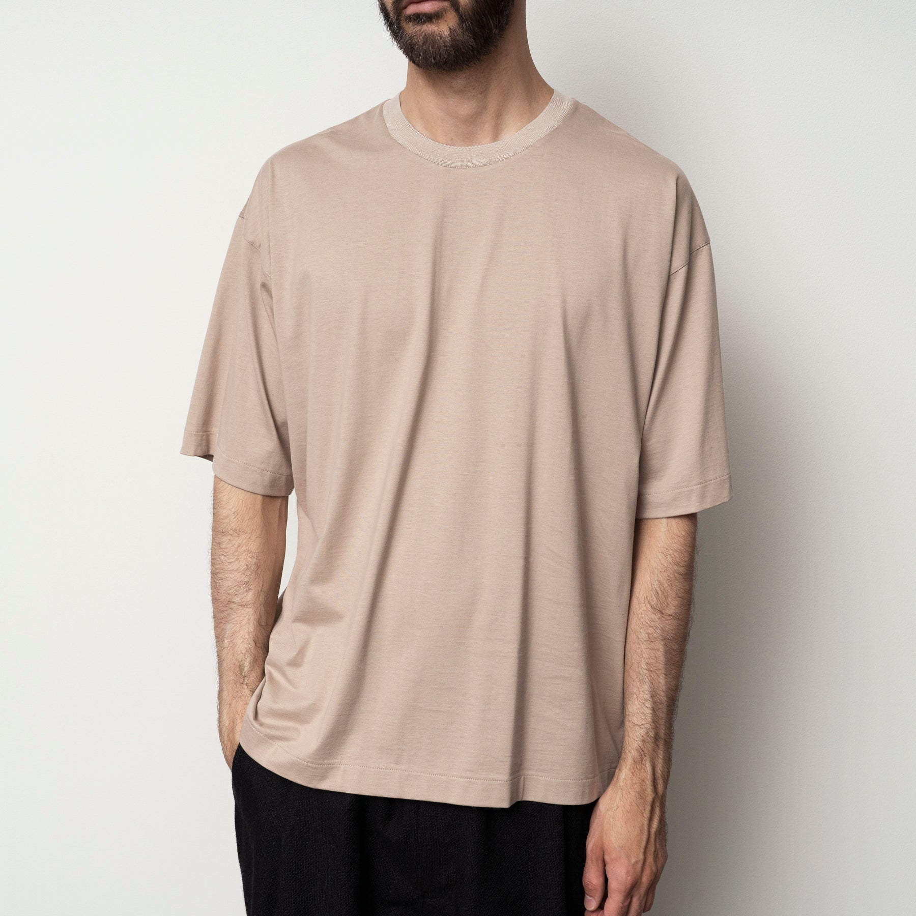 STILL BY HAND Knitted Rib T-shirt | Sand Beige LEO BOUTIQUE