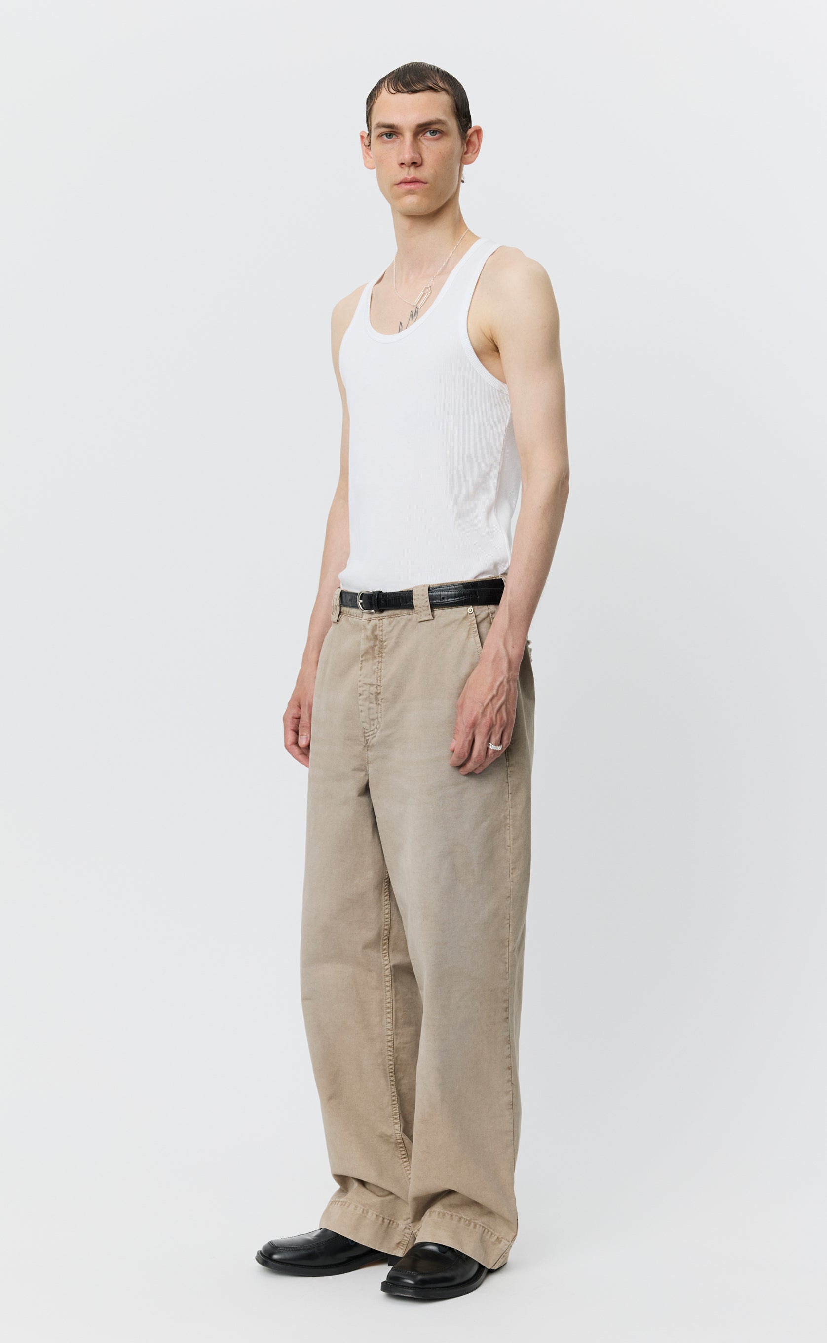 MFPEN Comission Chino | Stonewashed Sand LEO BOUTIQUE