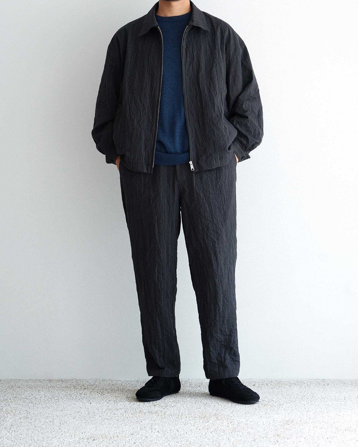 STILL BY HAND Creasy Pleated Pants | Charcoal LEO BOUTIQUE