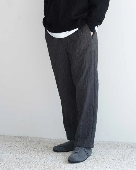 STILL BY HAND Creasy Pleated Pants | Charcoal LEO BOUTIQUE