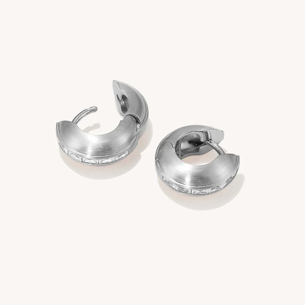 LEO BOUTIQUE Gemma Huggie Hoops | Silver E1237-S-WTP DEAN DAVIDSON