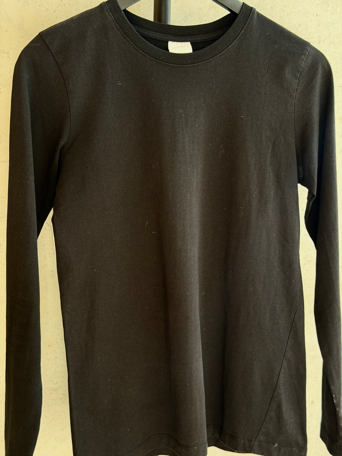 LEO RELOVED S Black L/S Kowtow