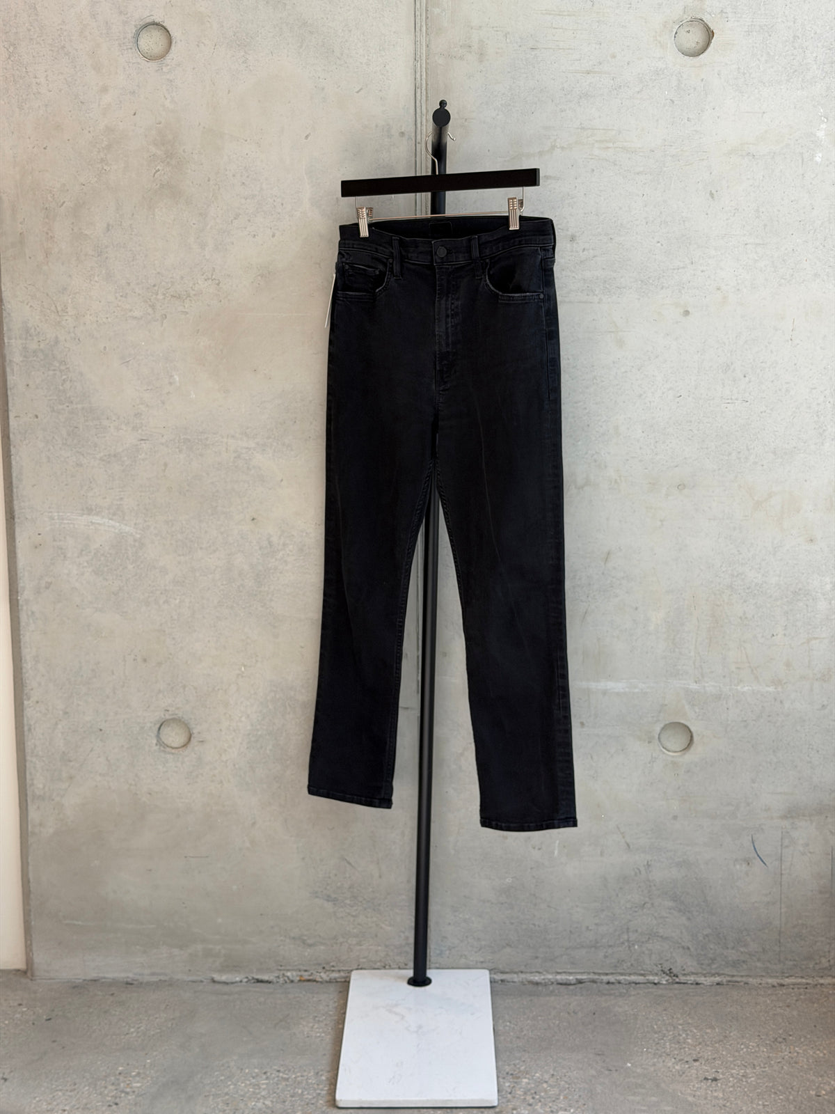 LEO RELOVED 31 Black MOTHER