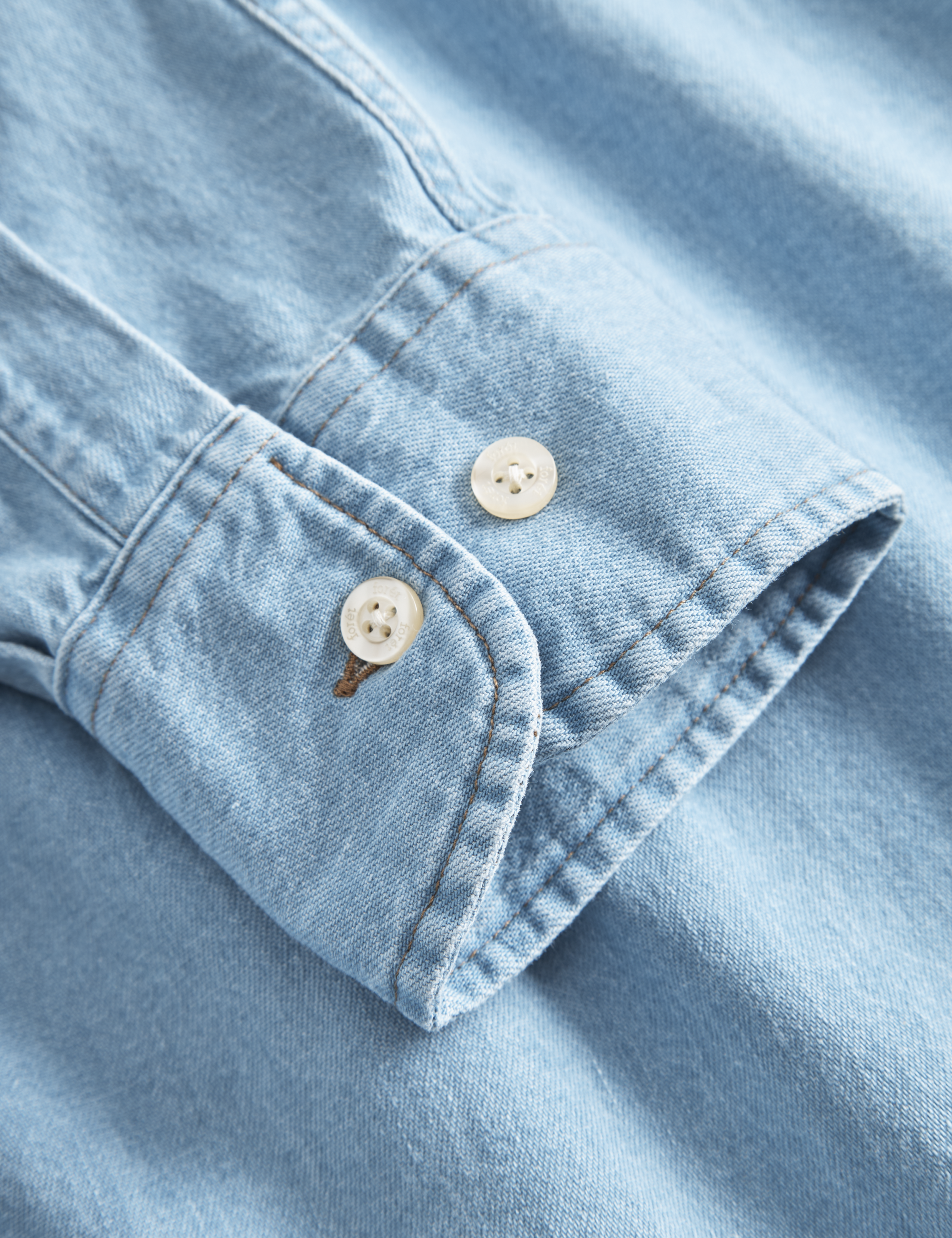 FORET Hornet Chambray Shirt Light Chambray LEO BOUTIQUE