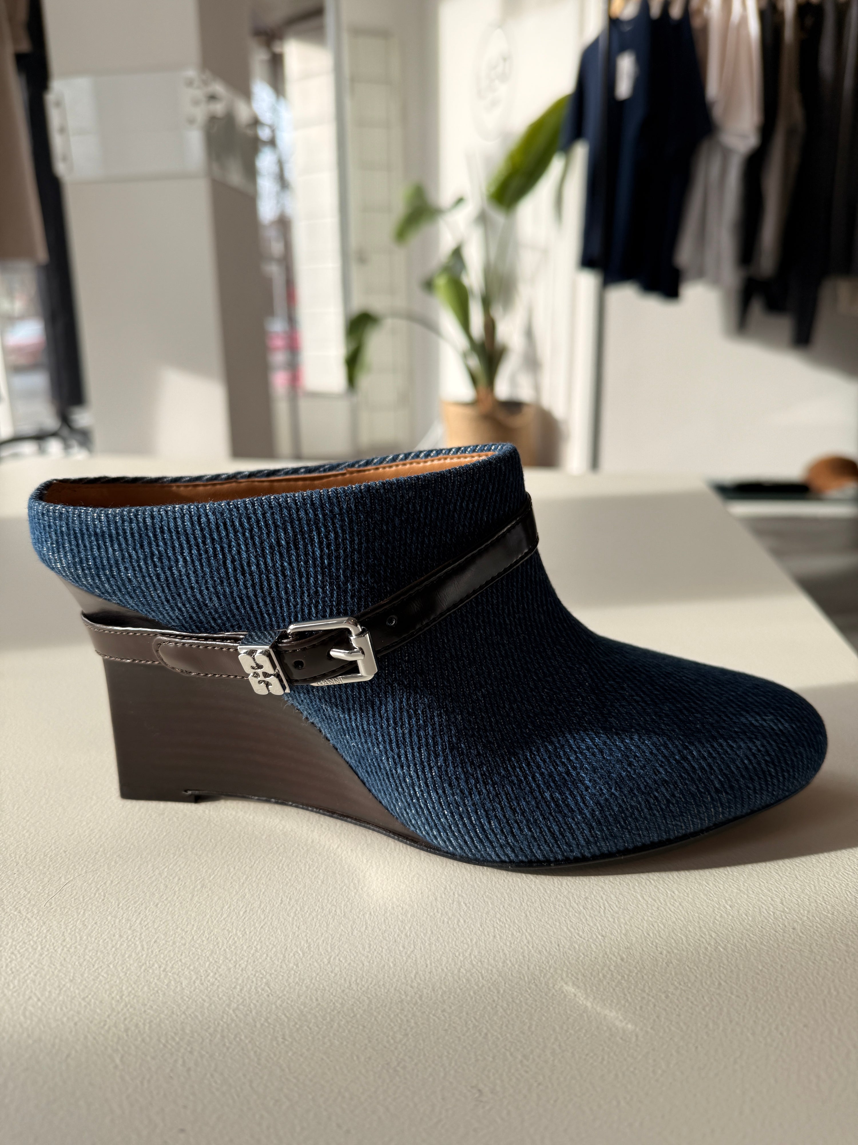 GANNI Kat Slim Mule Heavy Denim | Dark Blue Vintage LEO BOUTIQUE