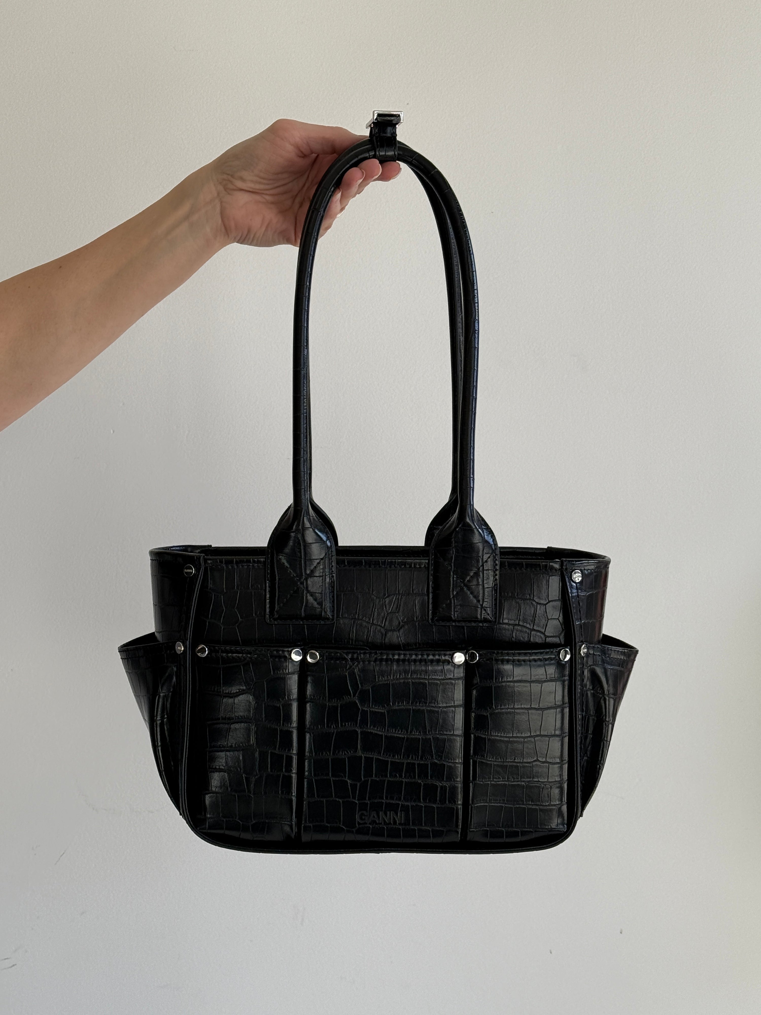 LEO BOUTIQUE Posy Small Croco Bag | Black GANNI