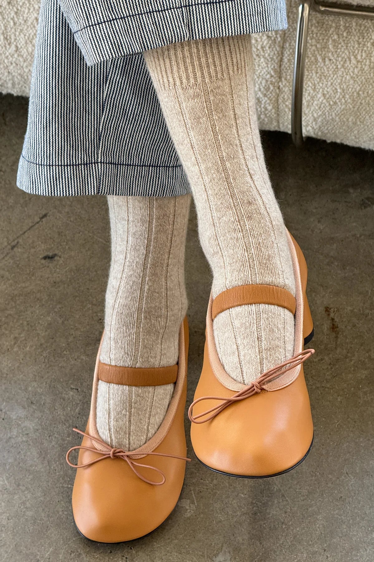 LE BON SHOPPE Classic Cashmere Socks Fawn LEO BOUTIQUE