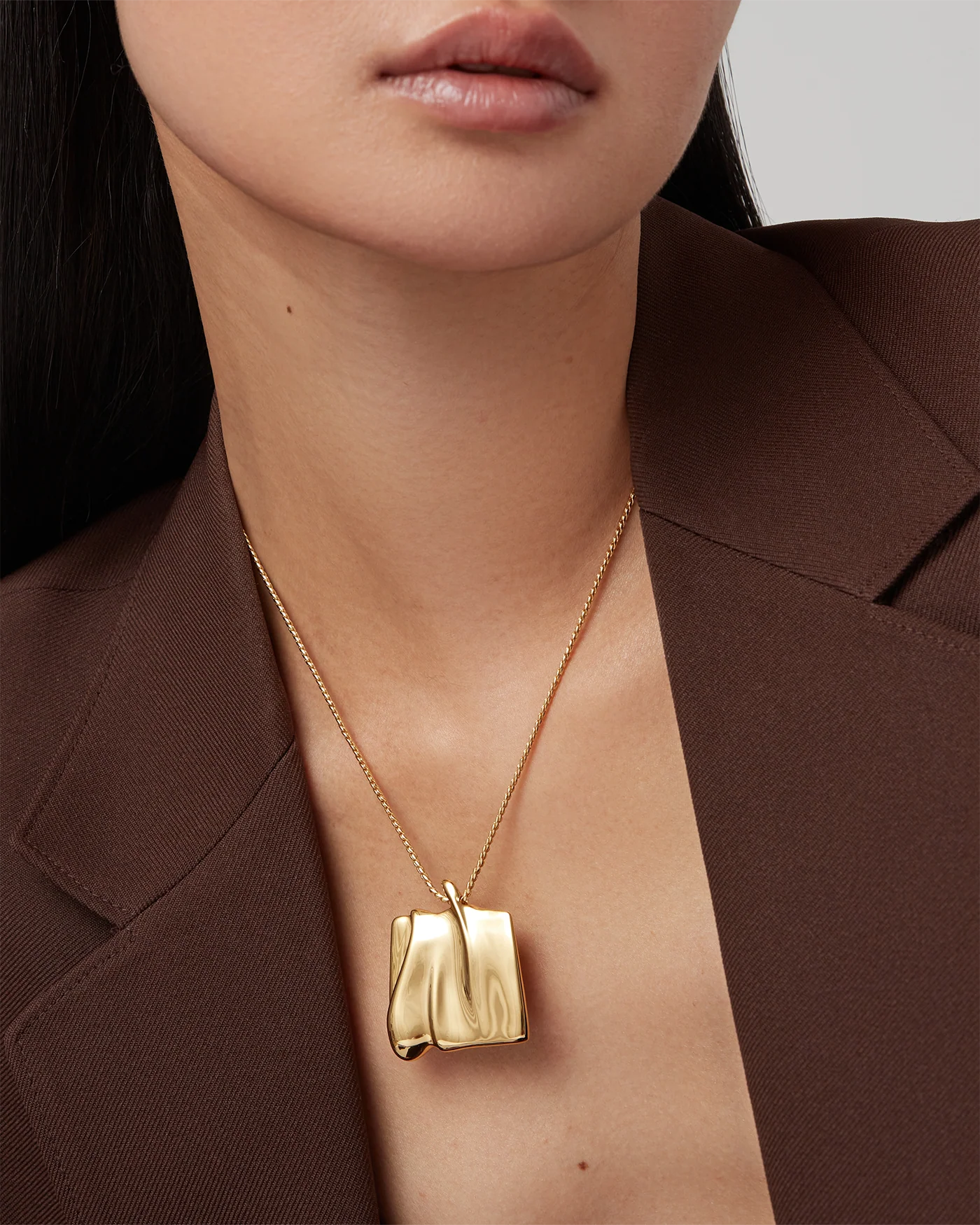 LEO BOUTIQUE Sundra Pendant Necklace Large | Gold JENNYBIRD