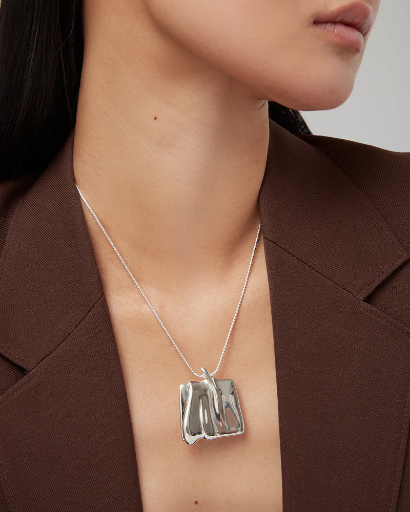 Sundra Pendant Necklace Large | Silver