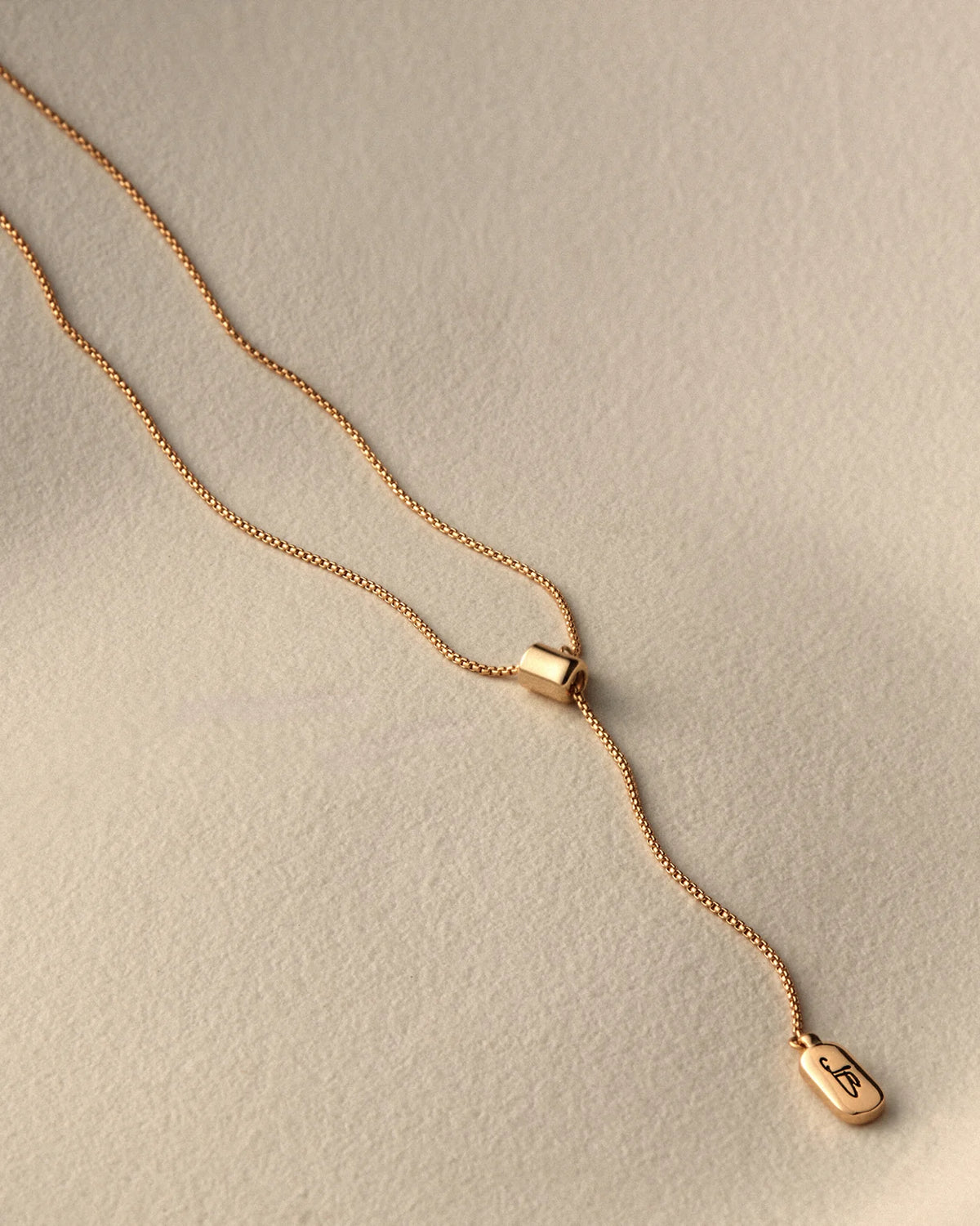 LEO BOUTIQUE Leon Pendant Necklace | Gold JENNYBIRD 