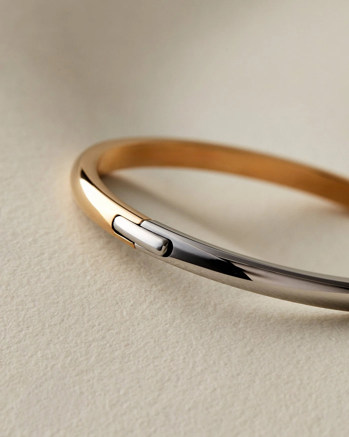 LEO BOUTIQUE Remi Bangle | Two Tone JENNYBIRD