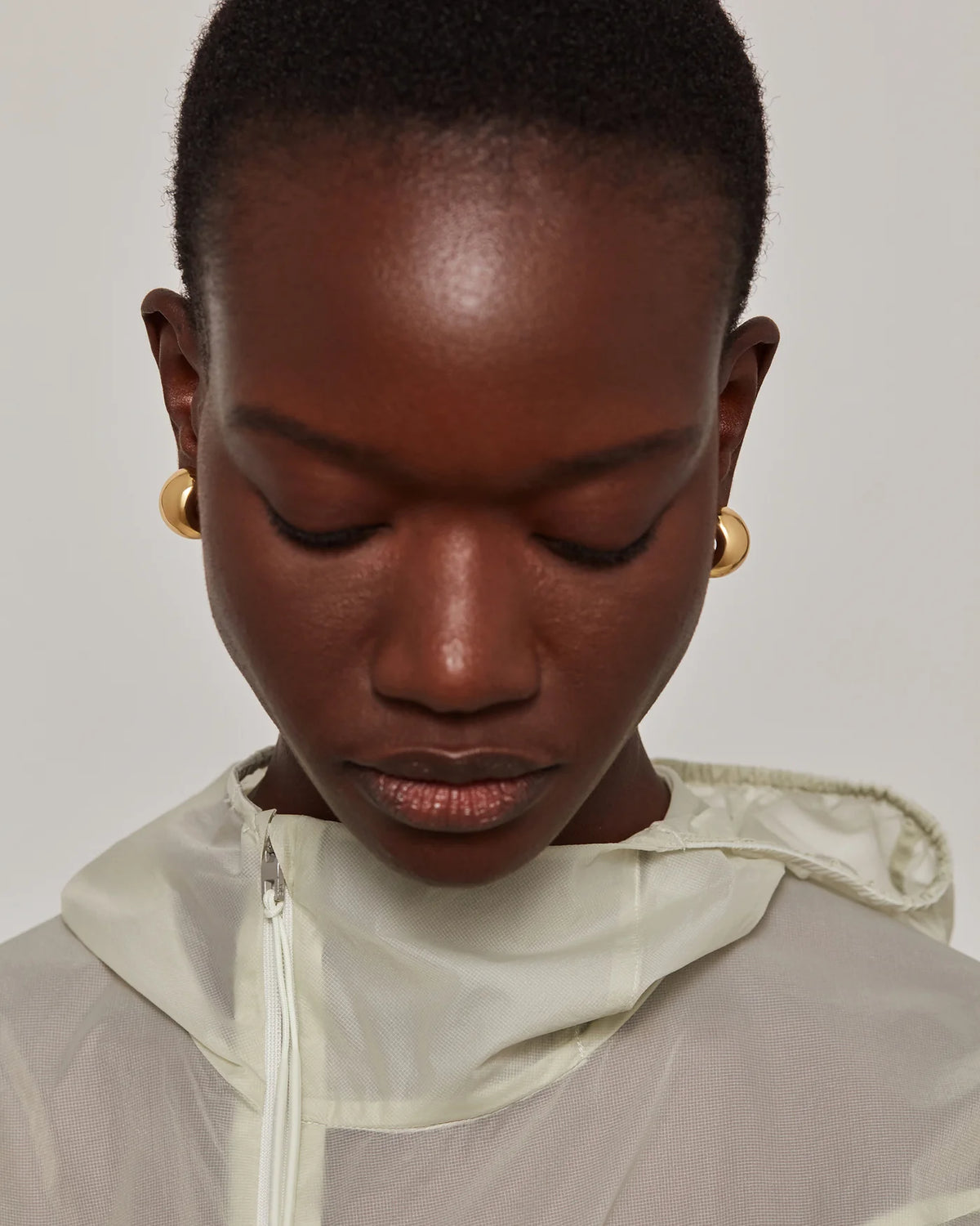 LEO BOUTIQUE Small Gemma Hoops | Gold JENNYBIRD