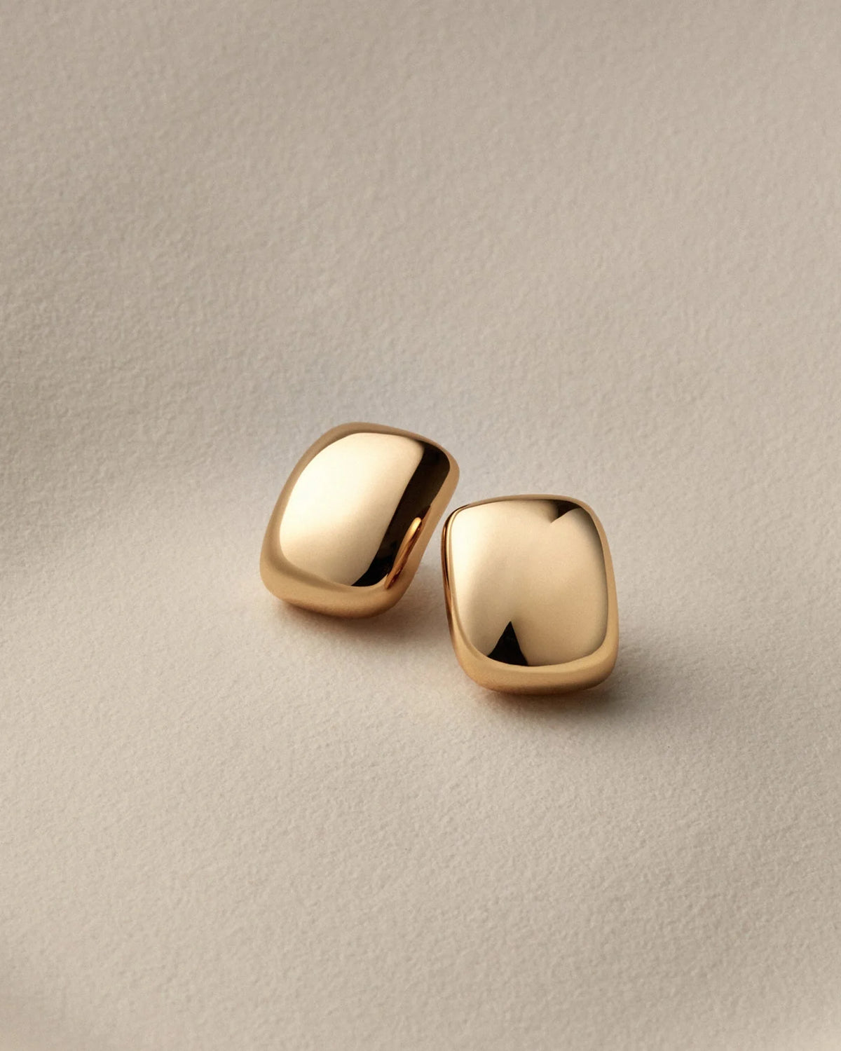 LEO BOUTIQUE Small Tate Earring | Gold JENNY BIRD 
