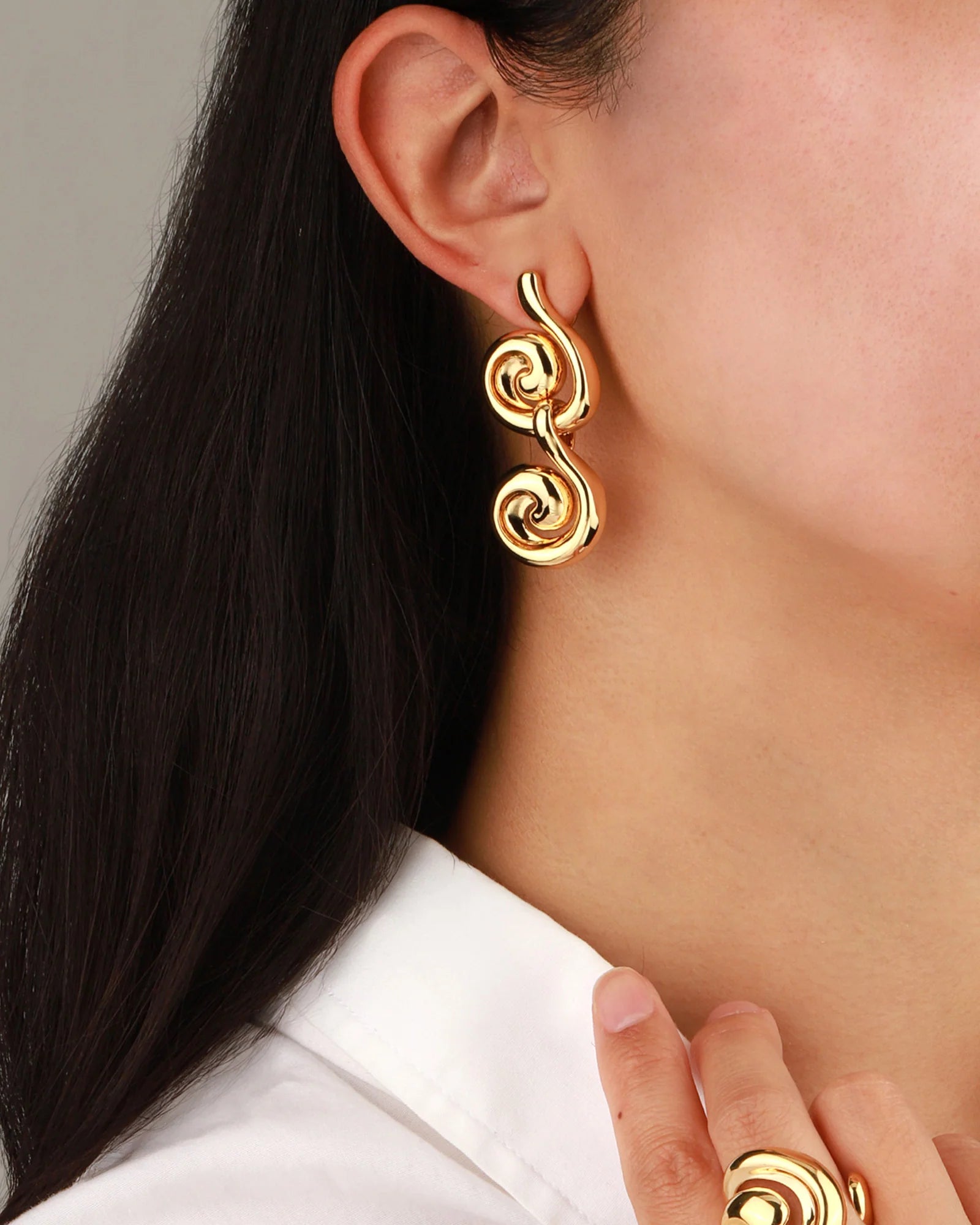 LEO BOUTIQUE Nico Earrings | Gold JENNYBIRD 