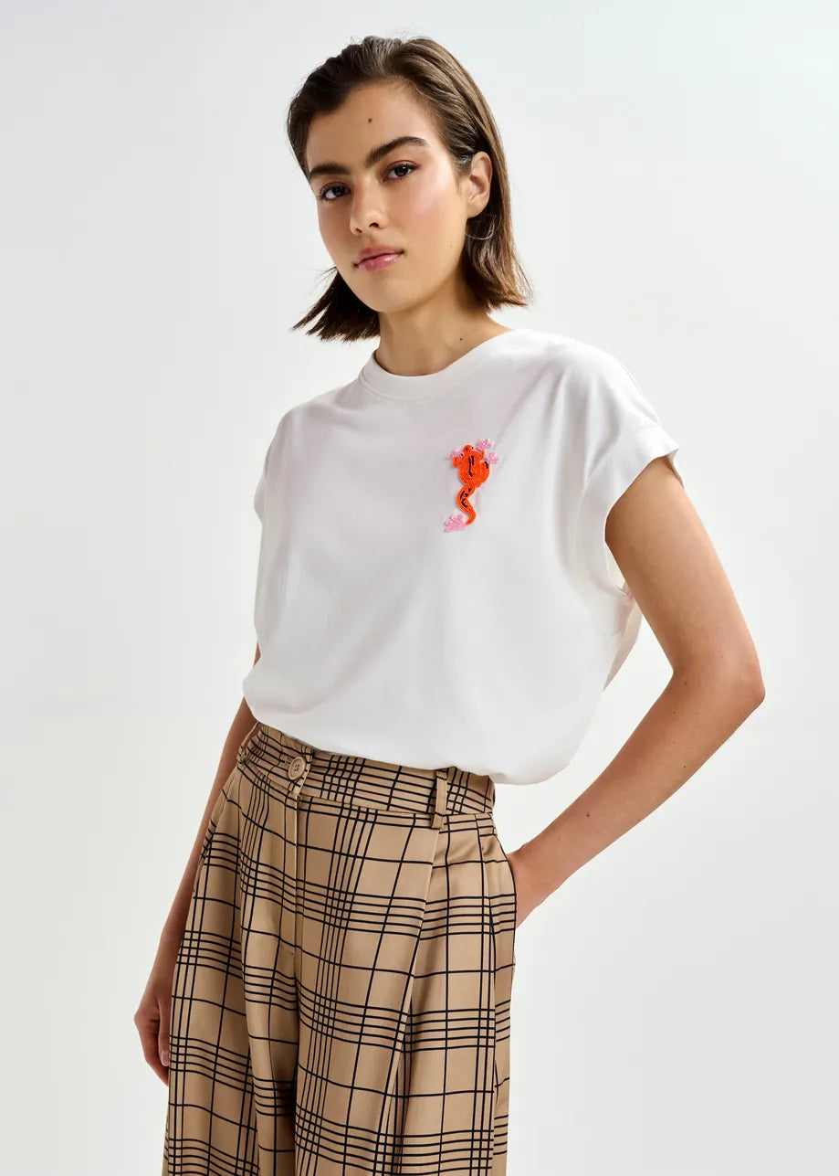 LEO BOUTIQUE Jungala Embroidered T-Shirt | White ESSENTIEL ANTWERP