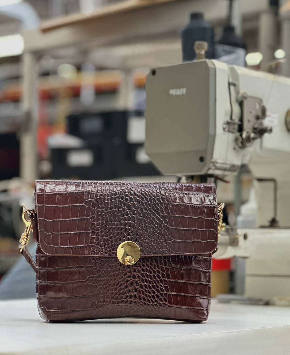 BRAVE BELTS Kamiko Bag | Brown Barcelona LEO BOUTIQUE