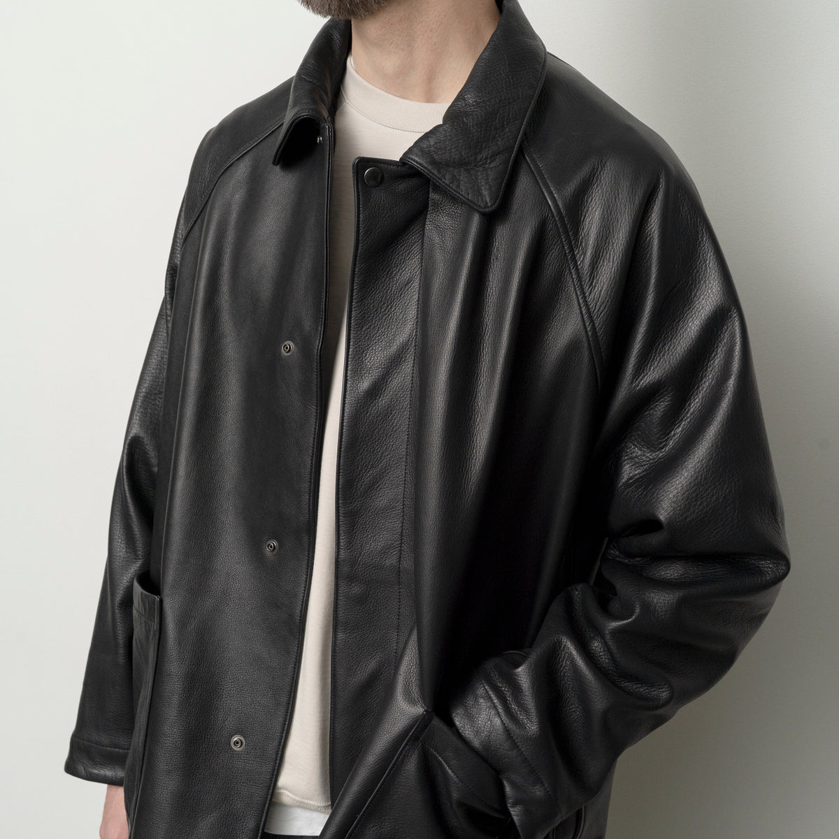 STILL BY HAND Leather Half Coat | Black LEO BOUTIQUE