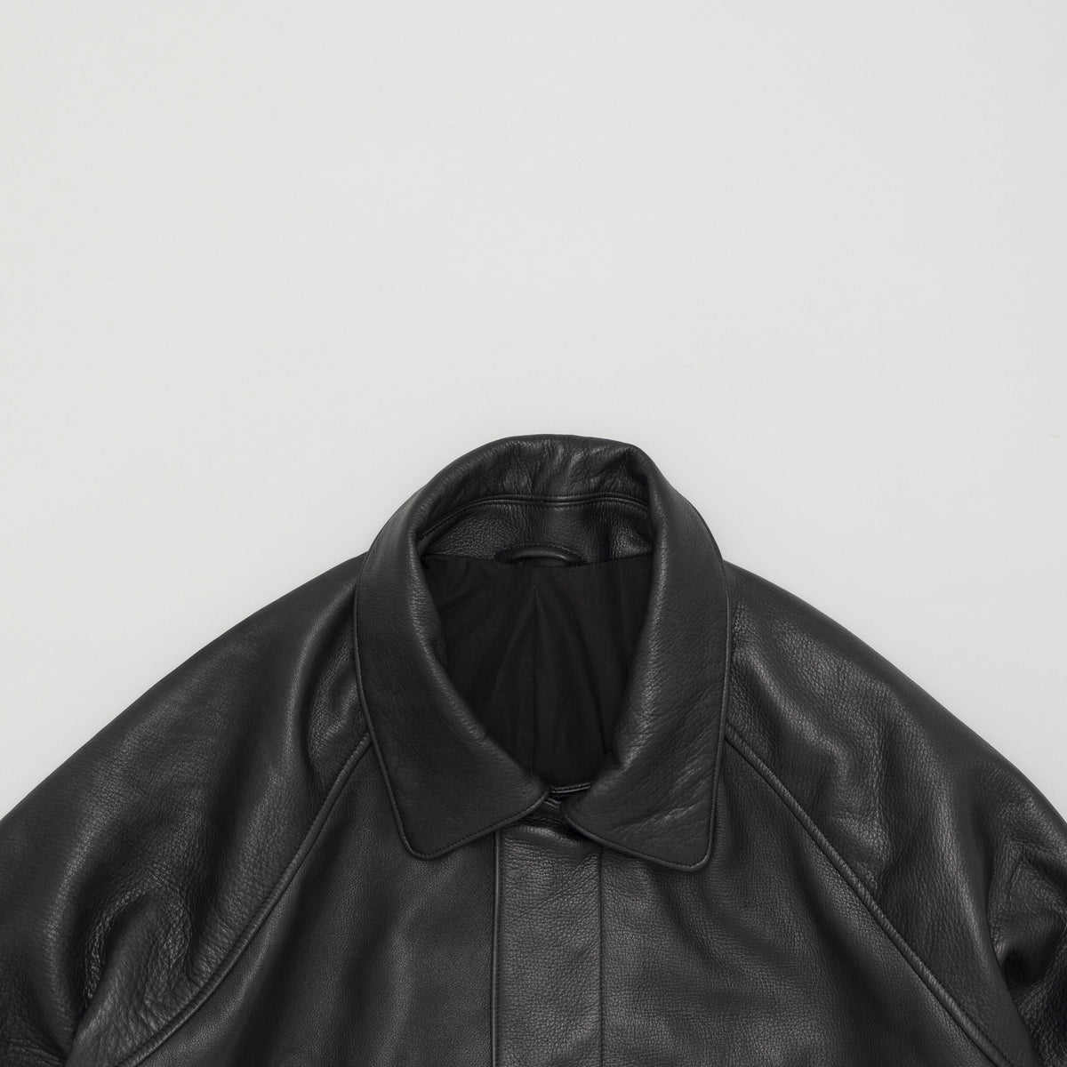 STILL BY HAND Leather Half Coat | Black LEO BOUTIQUE