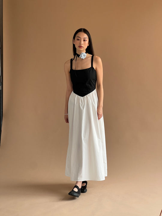 LEO BOUTIQUE Stella Satin Rosette Black A BRONZE AGE