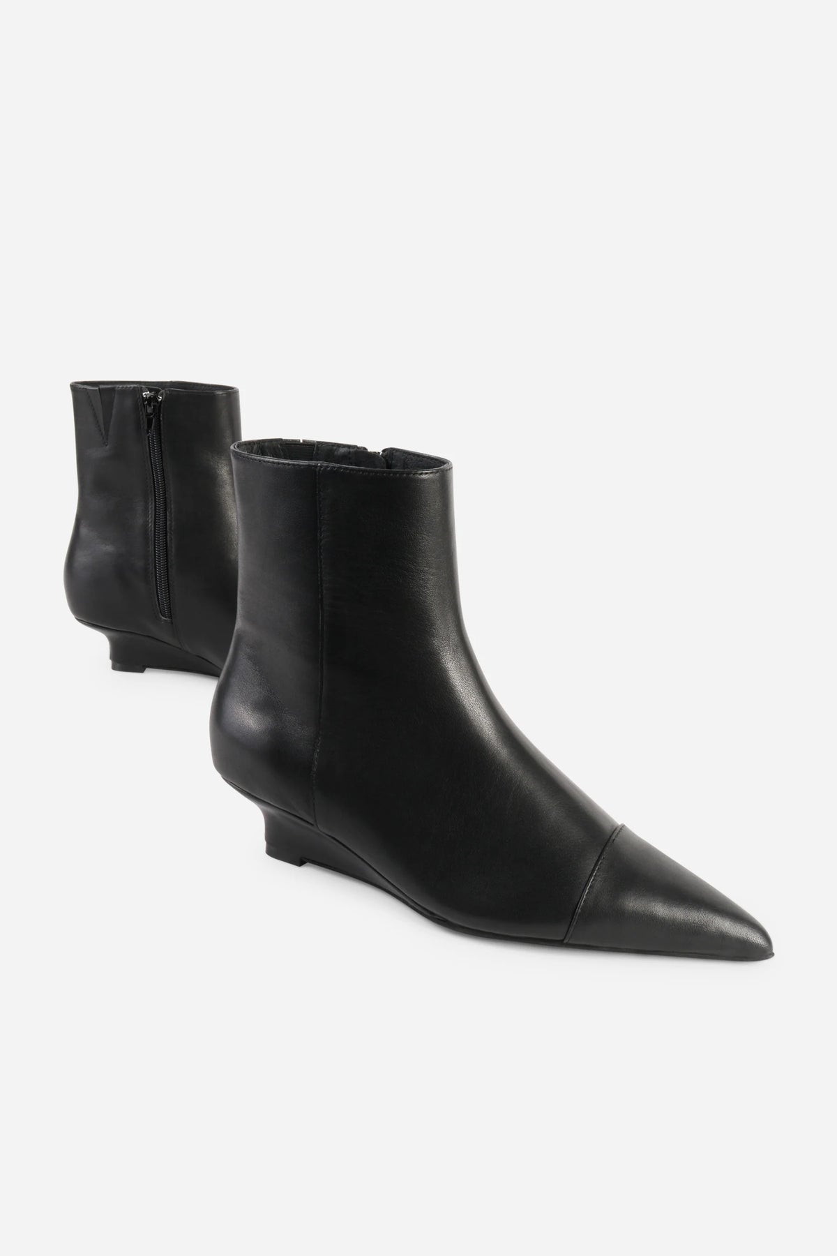 LEO BOUTIQUE Lexicon Micro Wedge Heel Ankle Boot | Black INTENTIONALLY BLANK