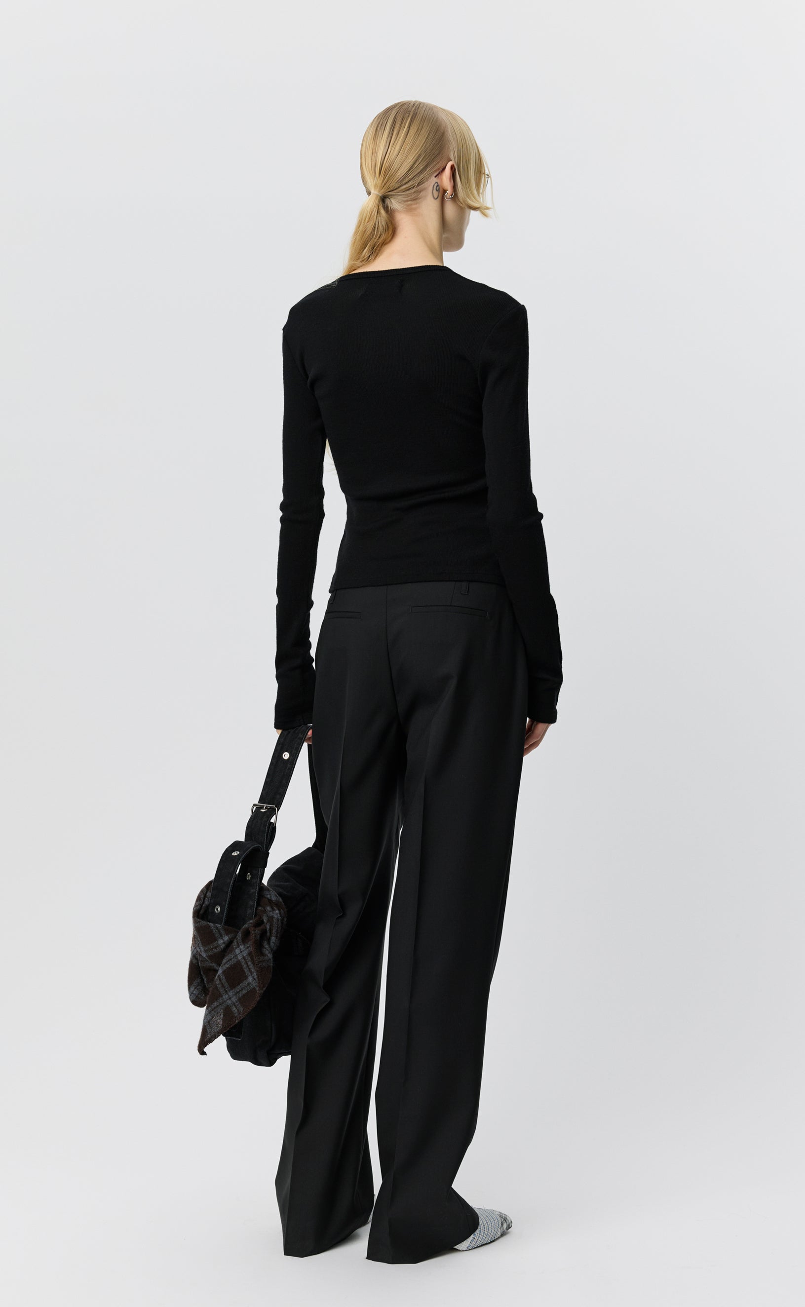 MFPEN LS Henley | Black Rib LEO BOUTIQUE
