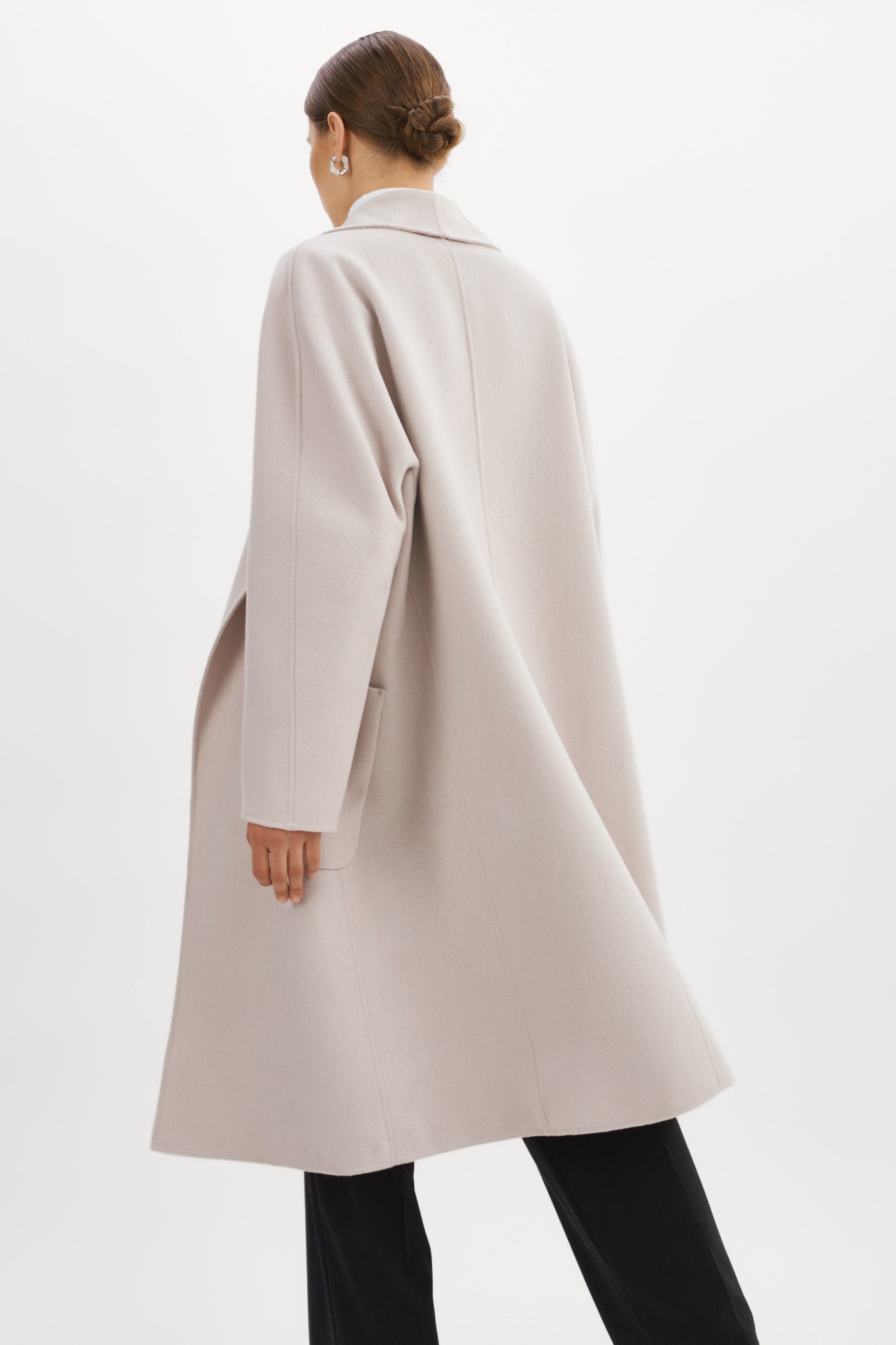 LEO BOUTIQUE Thara Shawl Collar Wool Coat | Feather Grey LAMARQUE