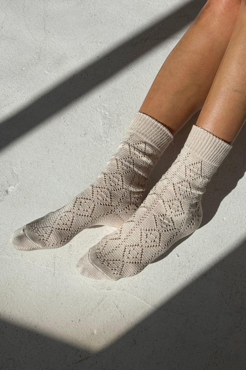 LE BON SHOPPE Modal Eyelet Socks | Oyster LEO BOUTIQUE