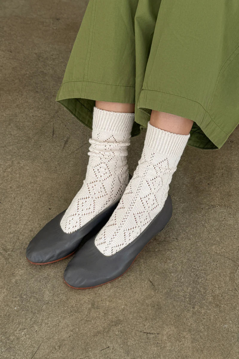 LE BON SHOPPE Modal Eyelet Socks | Oyster LEO BOUTIQUE