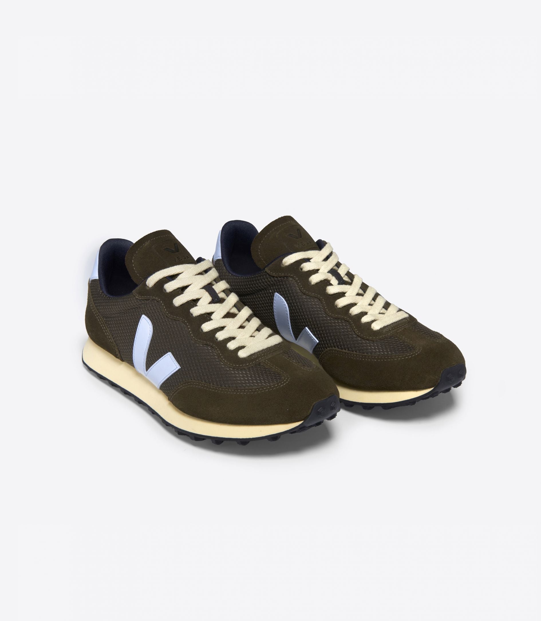 LEO BOUTIQUE RIO BRANCO Alveo Mesh Eagle Swan VEJA