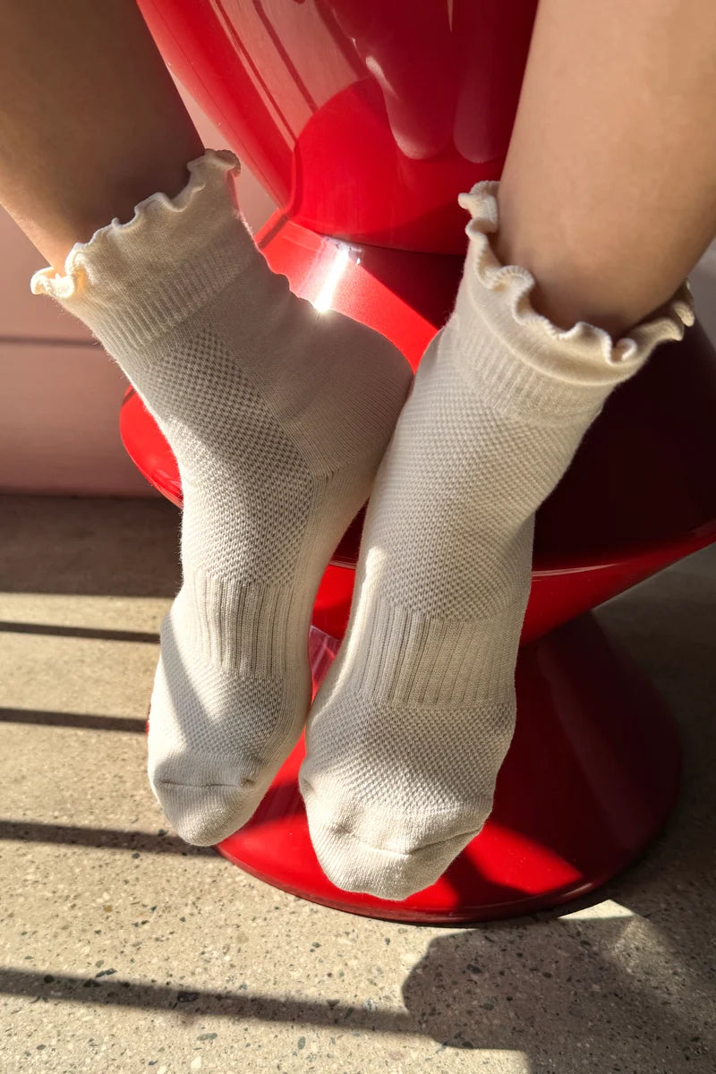LE BON SHOPPE Ruffled Hugger Crew Socks | Vanilla/Red LEO BOUTIQUE