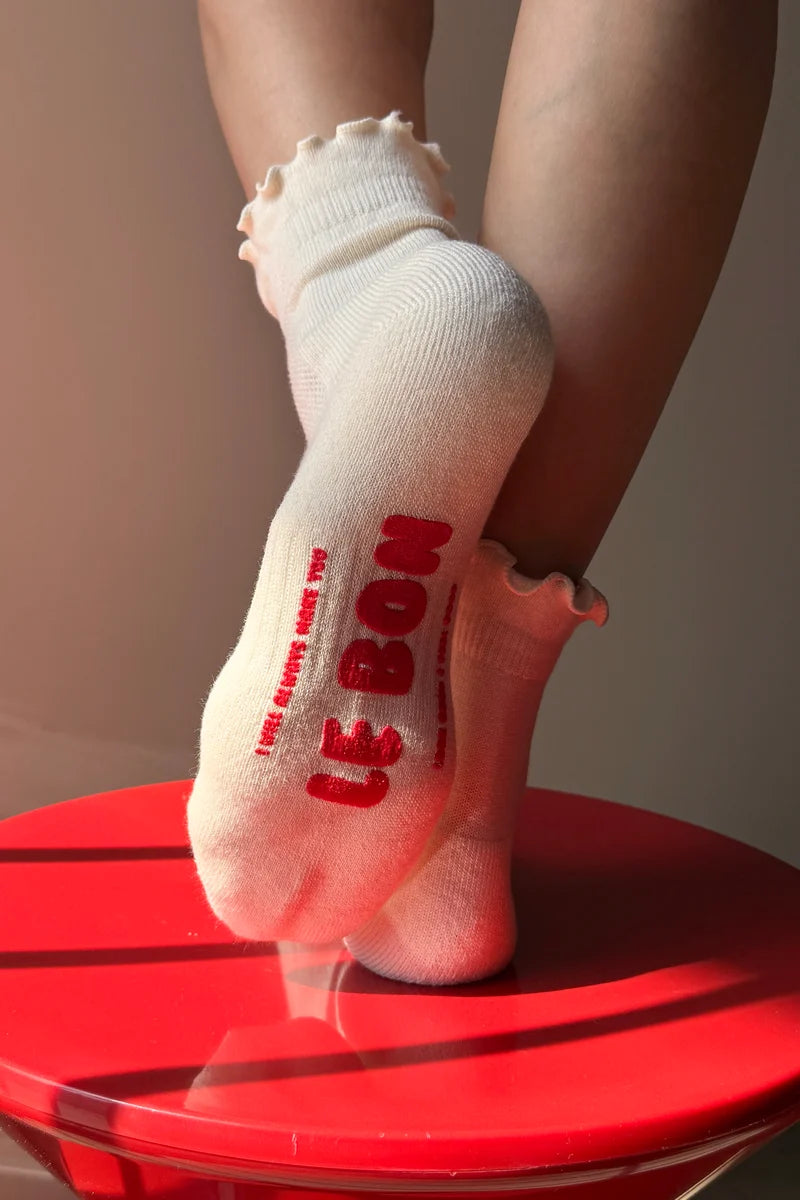 LE BON SHOPPE Ruffled Hugger Crew Socks | Vanilla/Red LEO BOUTIQUE