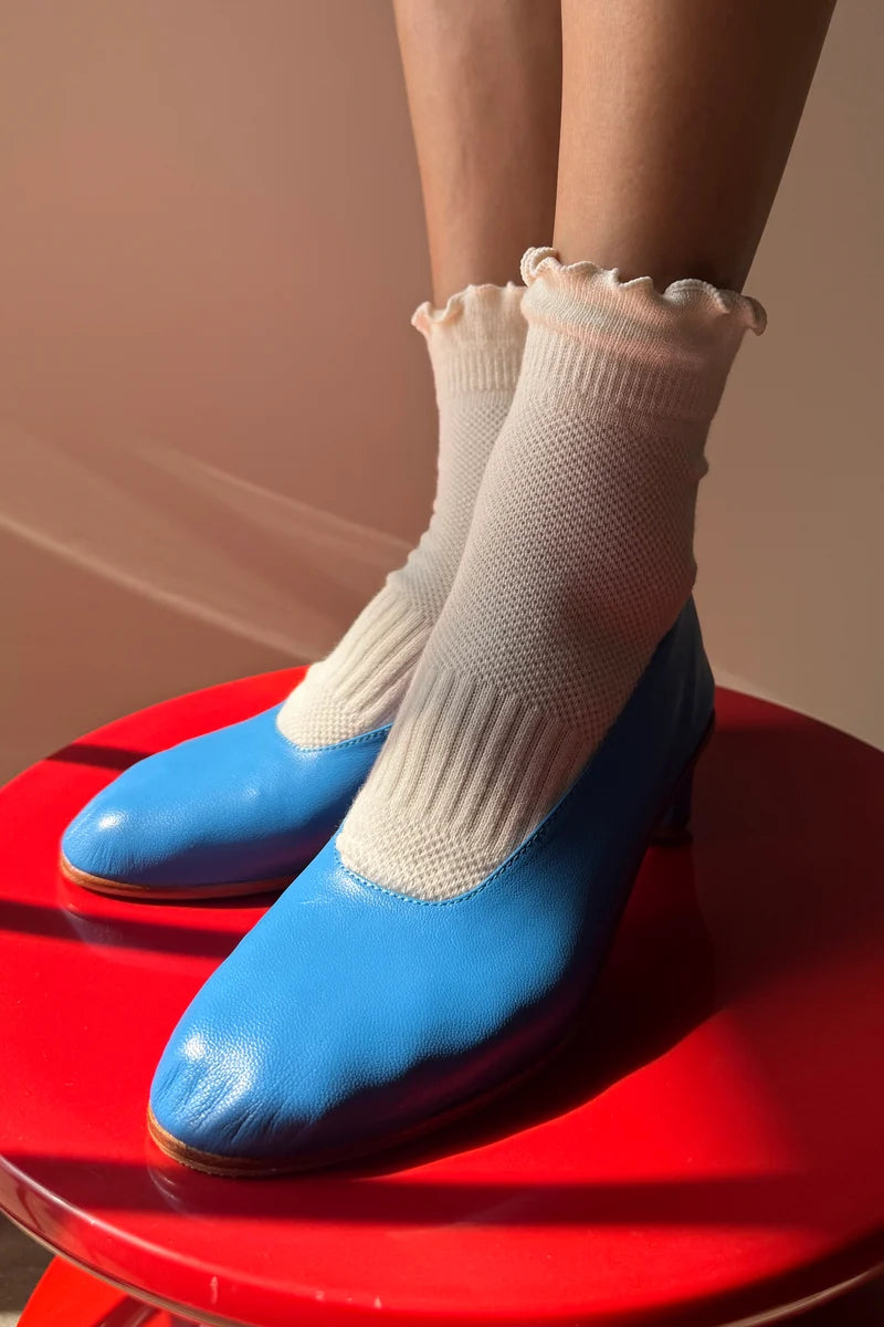 LE BON SHOPPE Ruffled Hugger Crew Socks | Vanilla/Red LEO BOUTIQUE