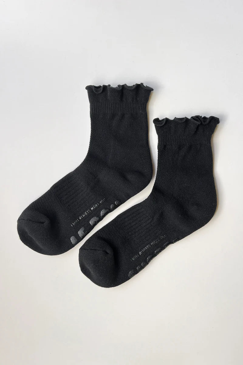 LE BON SHOPPE Ruffled Hugger Crew Socks | Black LEO BOUTIQUE