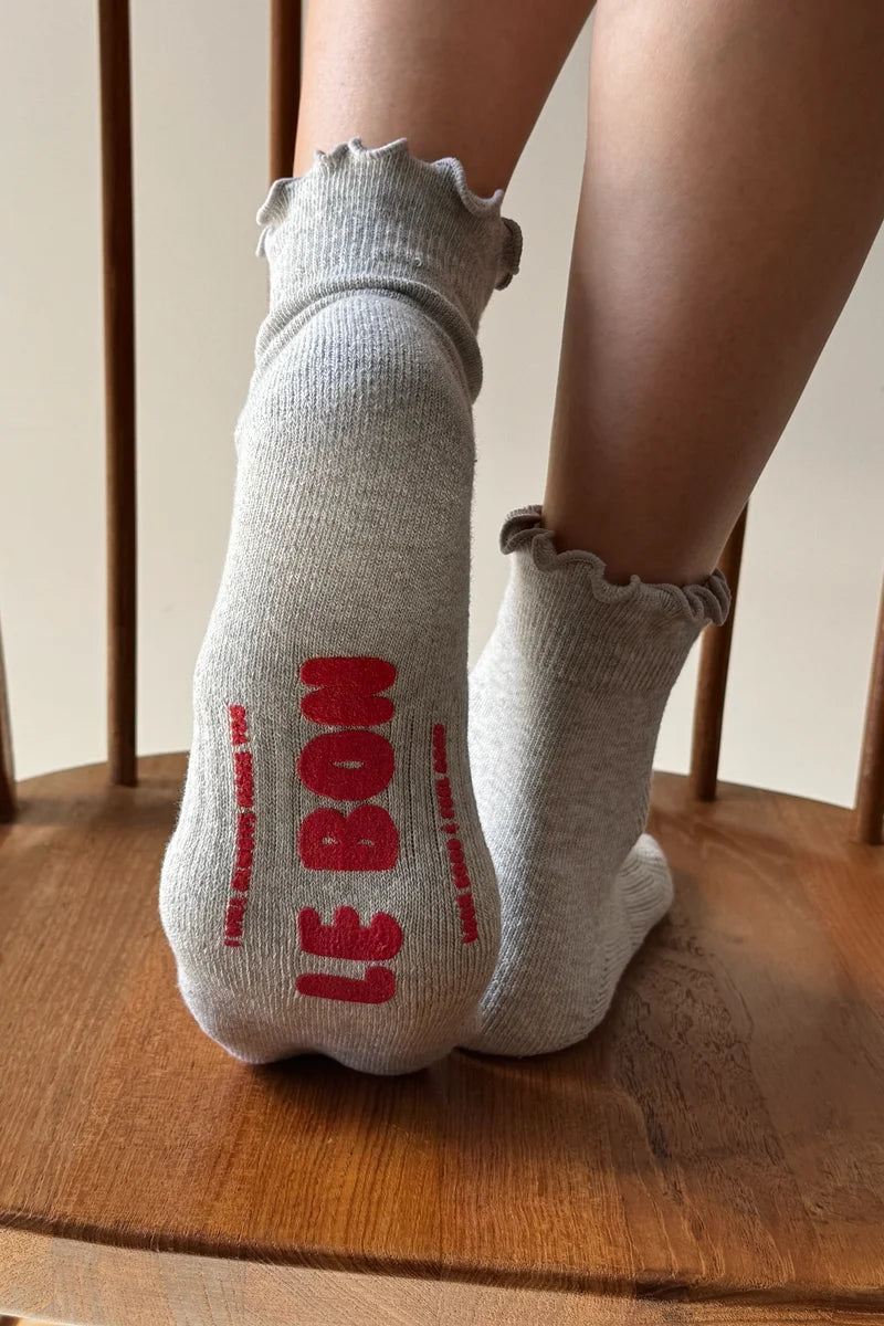 Ruffled Hugger Crew Socks | Grey/Red