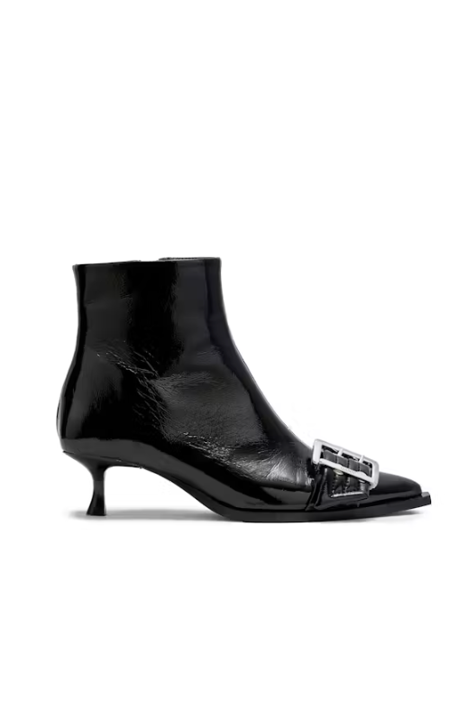 LEO BOUTIQUE Buckle Low Boot Naplack | Black GANNI