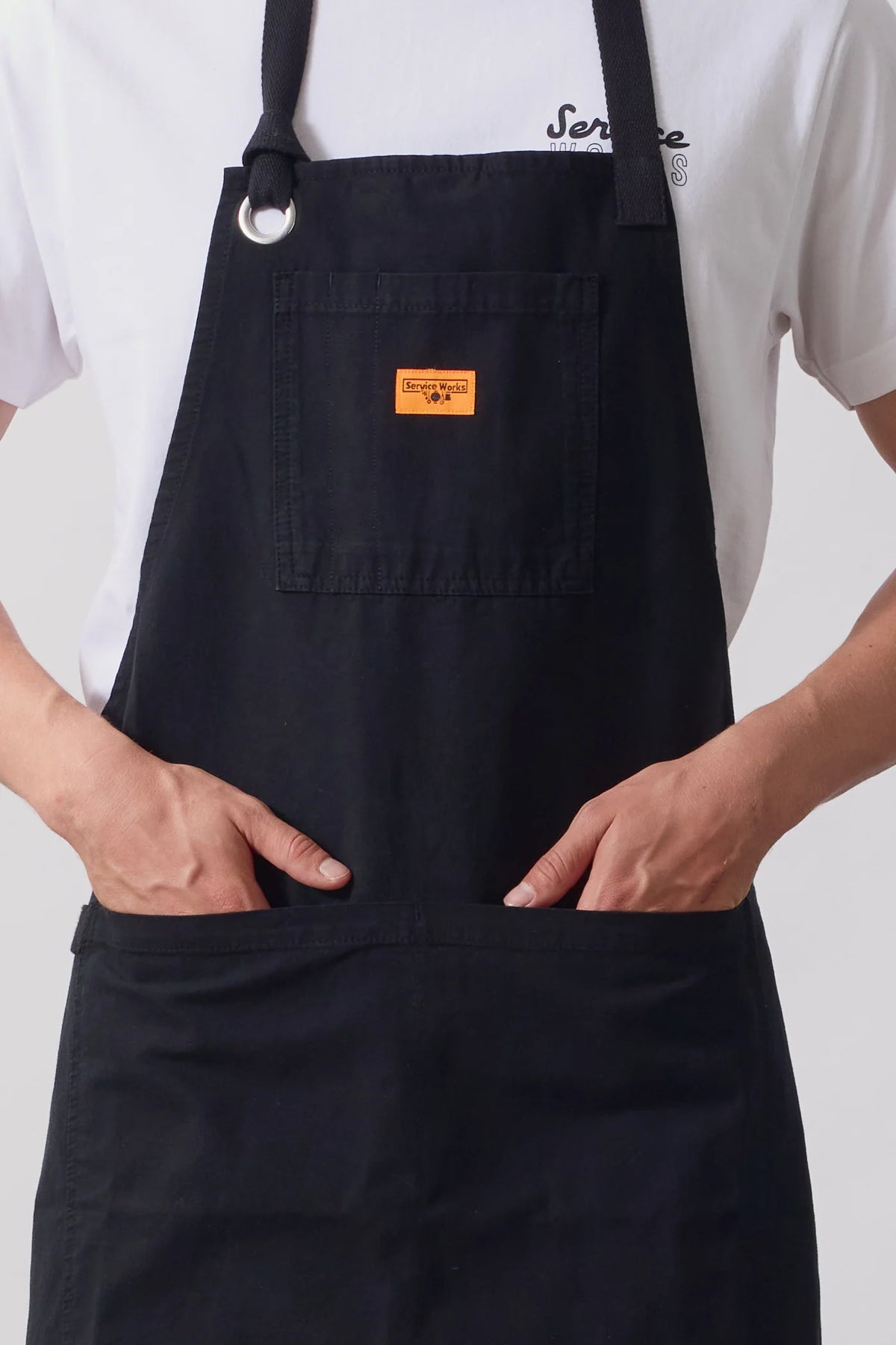 SERVICE WORKS Canvas Apron | Black LEO BOUTIQUE