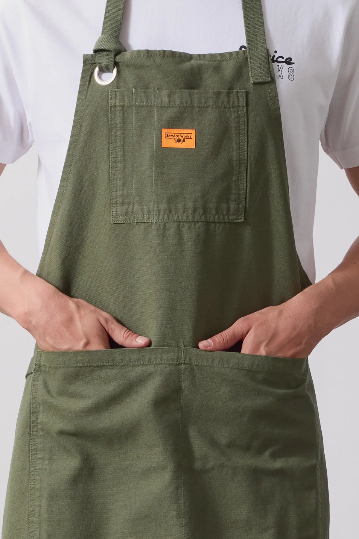 SERVICE WORKS Canvas Apron | Olive LEO BOUTIQUE