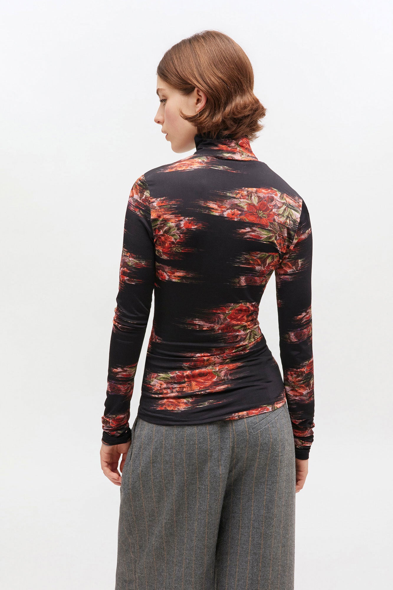 LEO BOUTIQUE Printed Shiny Jersey Turtleneck | Black GANNI