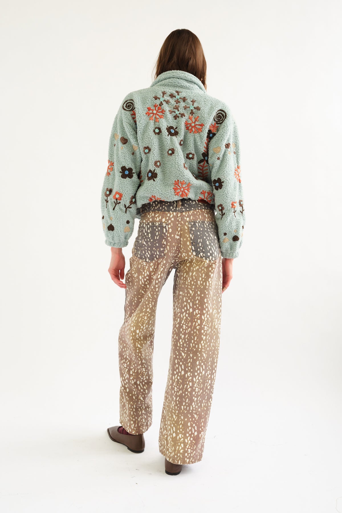 LEO BOUTIQUE Cervantes Hand Embroidered Sherpa Jacket | Light Blue TACH 