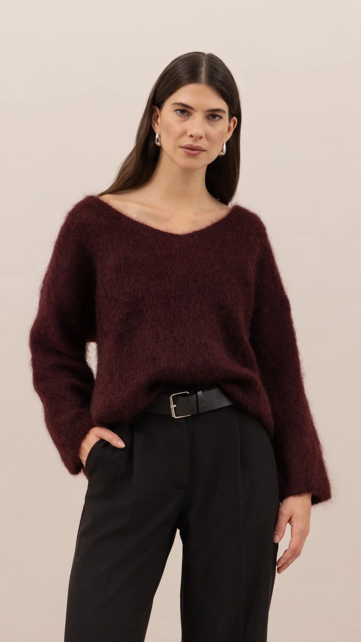 LEO BOUTIQUE Tess Mohair V-Neck Sweater | Wine CHARLI 