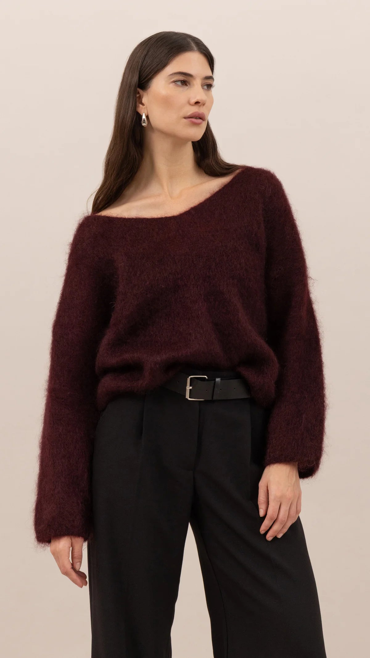 LEO BOUTIQUE Tess Mohair V-Neck Sweater | Wine CHARLI 