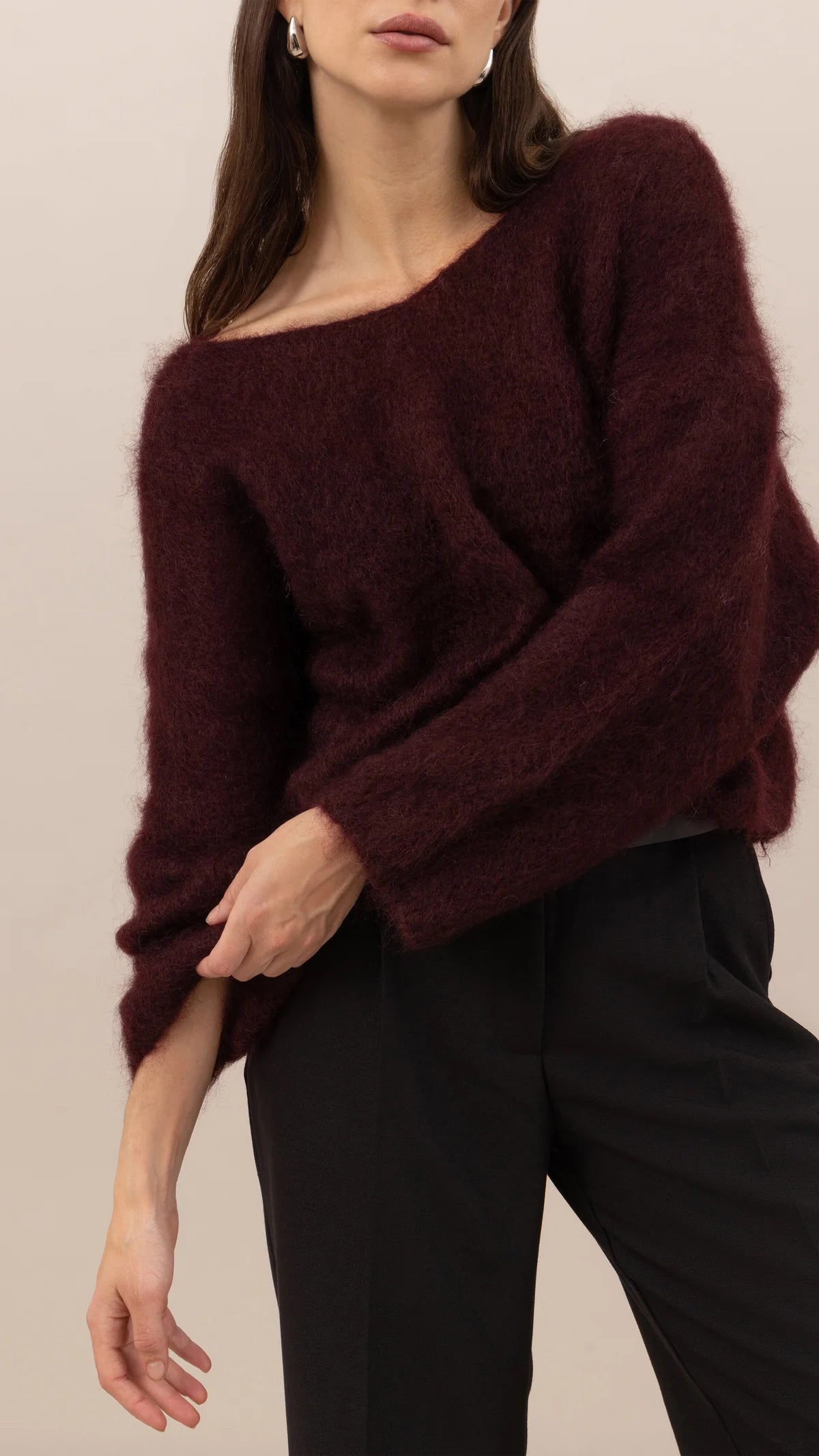 LEO BOUTIQUE Tess Mohair V-Neck Sweater | Wine CHARLI 