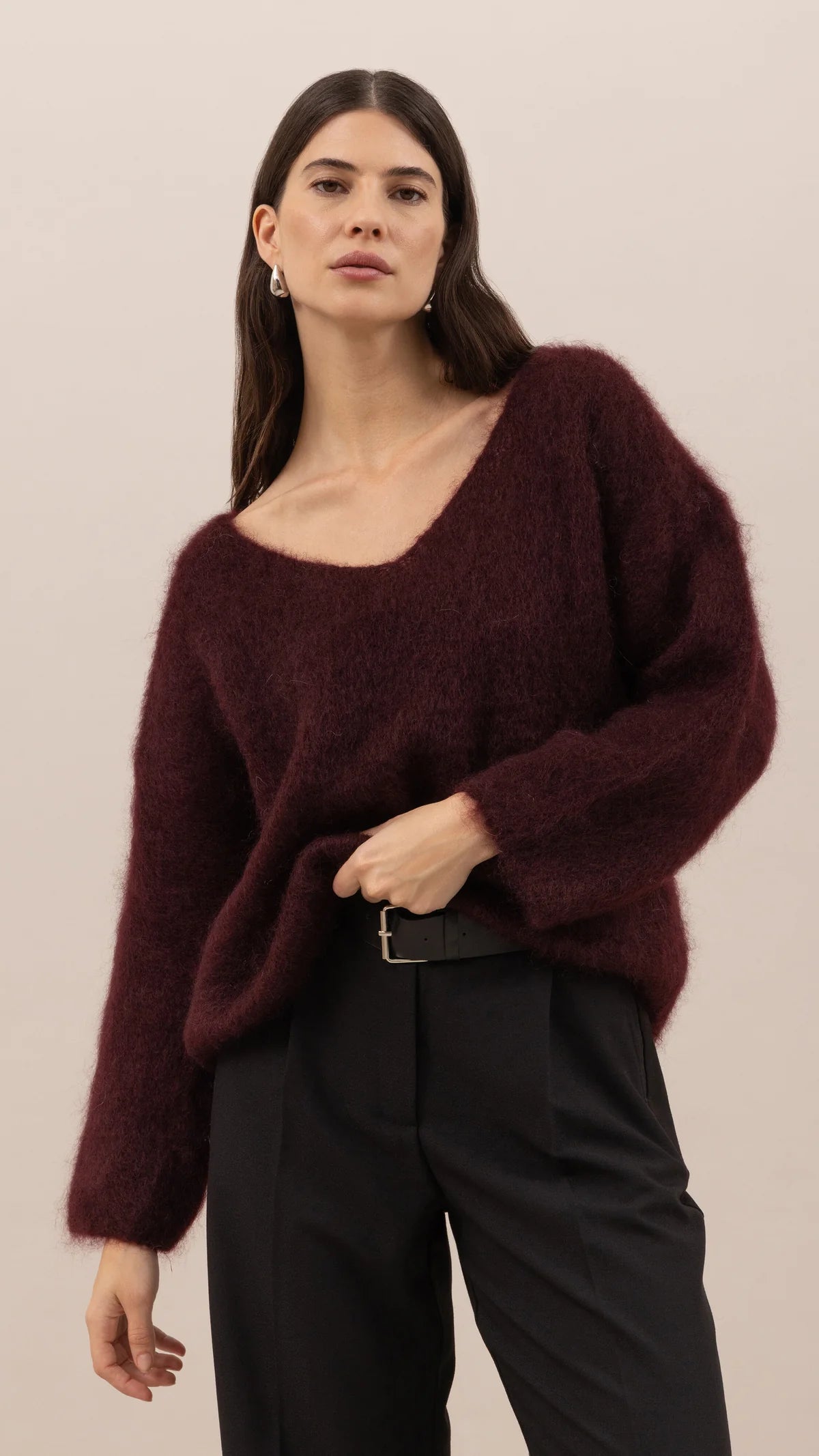 LEO BOUTIQUE Tess Mohair V-Neck Sweater | Wine CHARLI 