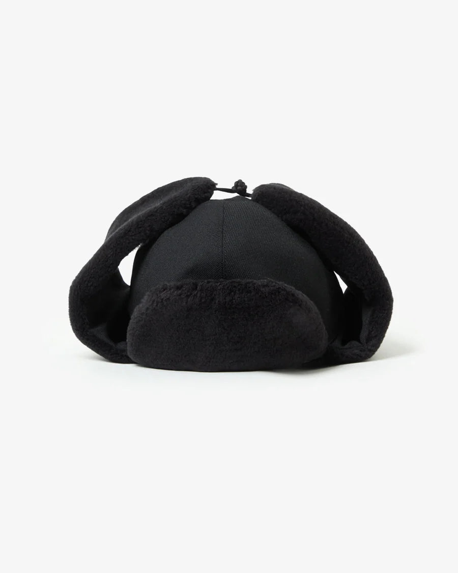 STILL BY HAND Comes And Goes Dry Wool Bomber Cap | Black LEO BOUTIQUE