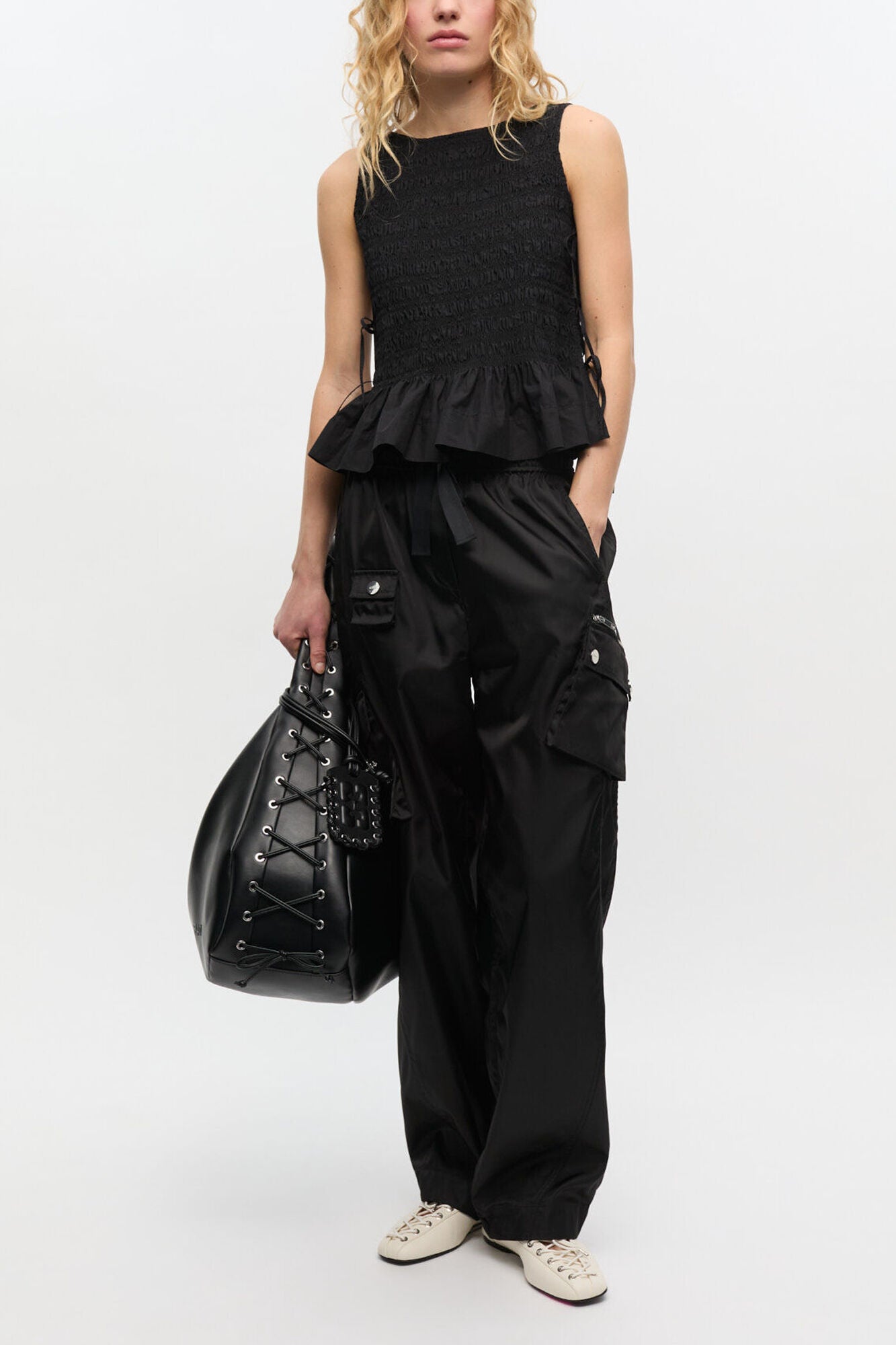 LEO BOUTIQUE Cotton Smock Tie Top | Black GANNI 
