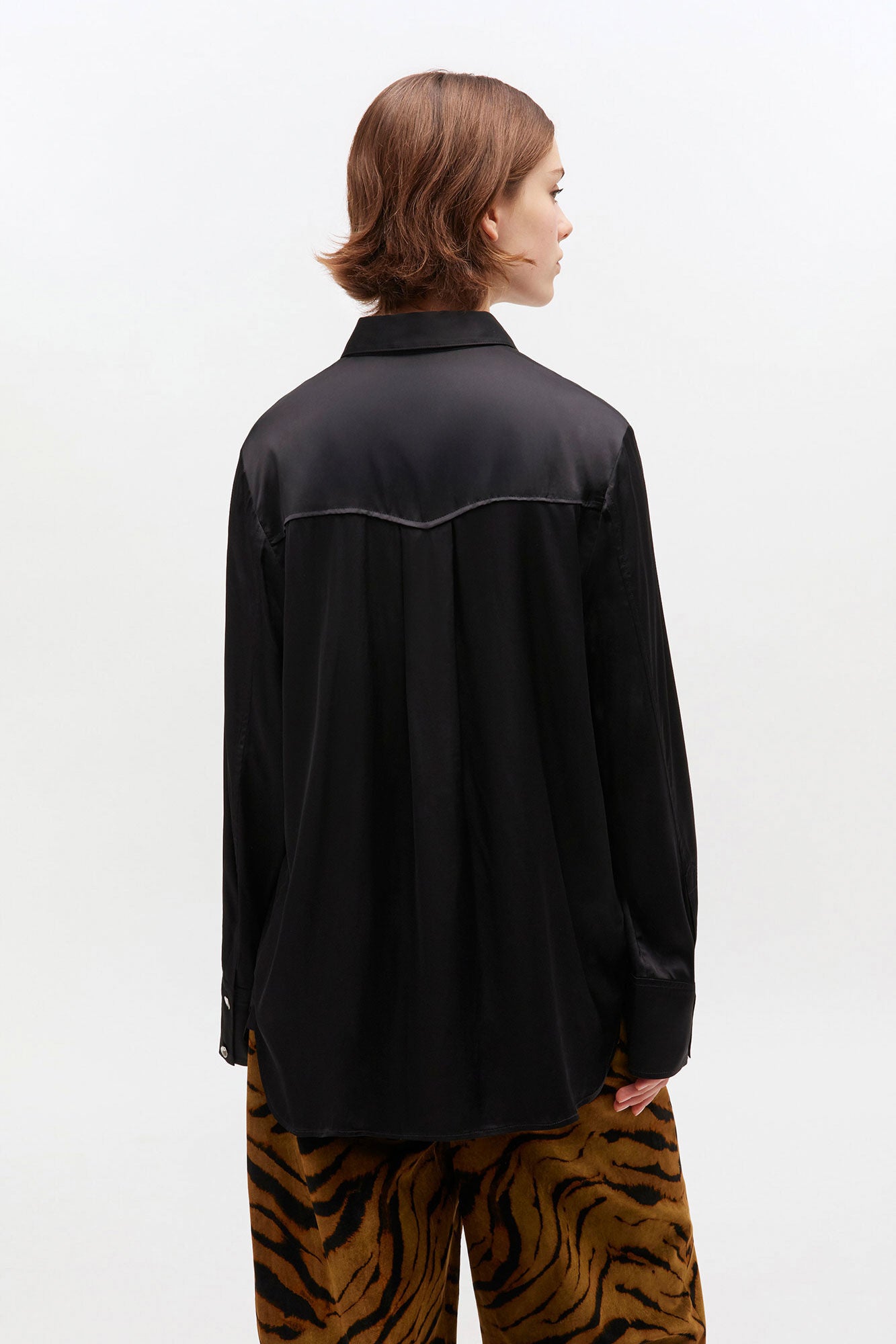 Solid Stretch Satin Circle Collar Shirt | Black